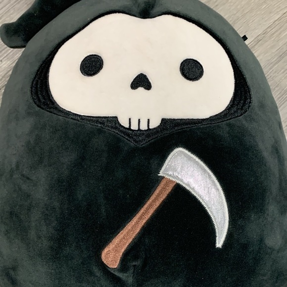 Squishmallows 12" Otto The Grim Reaper Skeleton Halloween Squishmallow Plush - Picture 4 of 13